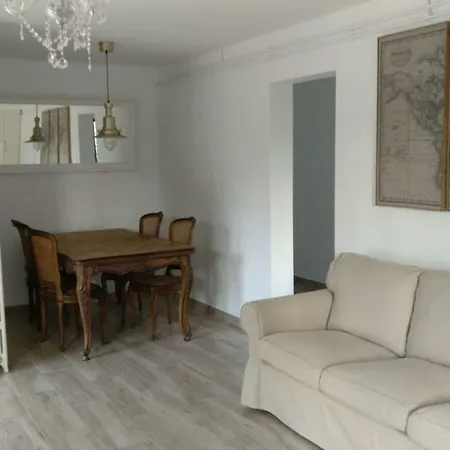 Marinela Apartment *